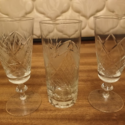 Crystal glasses set like new, 6 water, 5 wine V shape, 2 wine V shape different design
