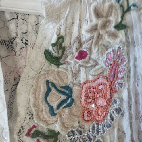 Anvil lace tunic with embroidery, like new, white, XL