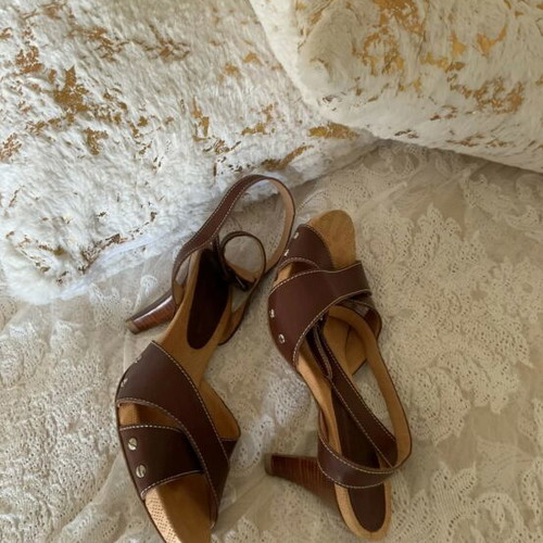 Leather sandals size 40 like new, brown