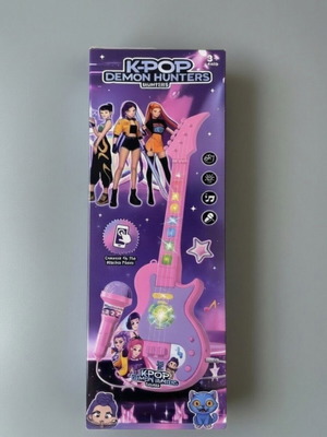 K-Pop Demon Hunters Kids Electric Guitar Toy new with light and sound