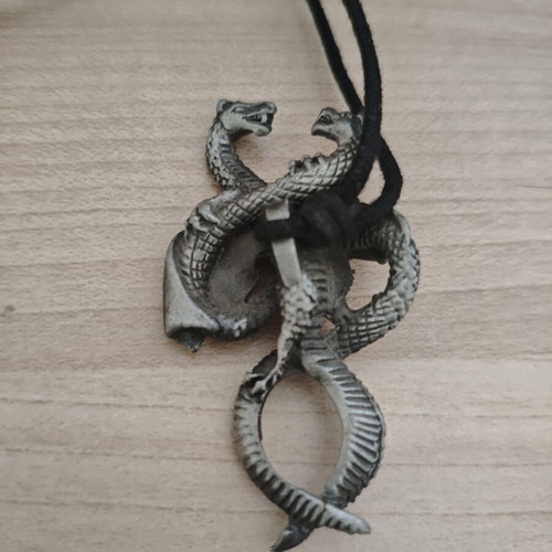 Metal Gemini Dragons Pendant like new