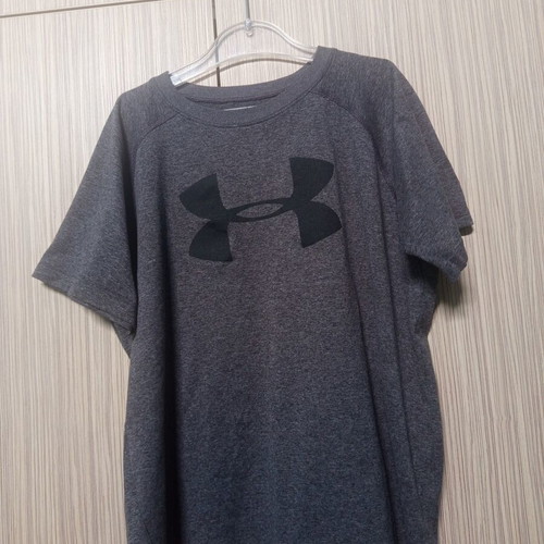 Under Armour kids T-shirt like new, size L, grey