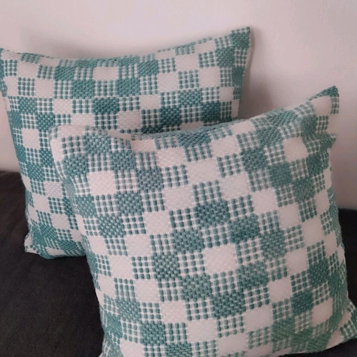 Woven traditional pillows like new, set of 2, 50x50 cm