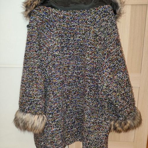Coat like new, black and grey, size M