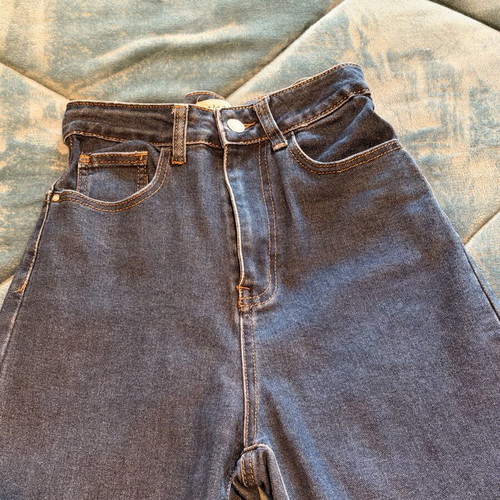 Blue high-waisted Celestino jeans like new, size S