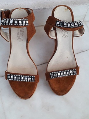 Women's platform sandals used tan size 37 with rhinestone