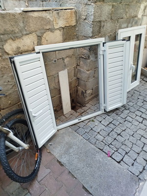 Aluminum frames used, three balcony doors and windows set
