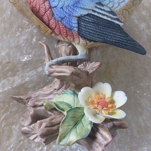 Lefton decorative bird blue bluebird new with wooden base