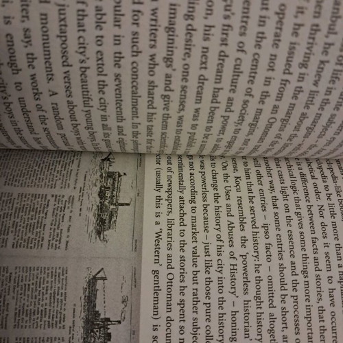 Istanbul Orhan Pamuk book like new, English