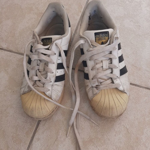 Adidas shoes used, size 37.5, black and white athletic