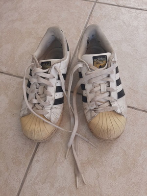 Adidas shoes used, size 37.5, black and white athletic