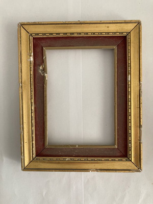Vintage golden solid wood picture frame 21.5x17.5 cm used