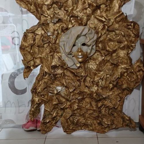 Decorative handmade painting used, height 1 meter, width 80 centimeters