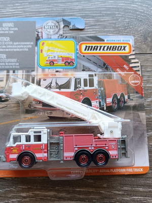Working Rigs Pierce Velocity Aerial Platform Fire Truck new