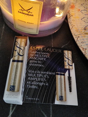 Estee Lauder Sumptuous Extreme Mascara new