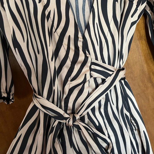 Satin midi dress animal print Reline like new, black and pink