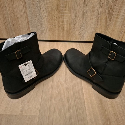 Zara leather boots with buckles, size 45, black