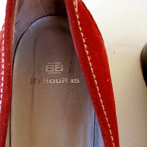 Vavoulas castor moccasins used, brick color