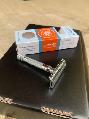 Merkur 15c open comb safety razor like new