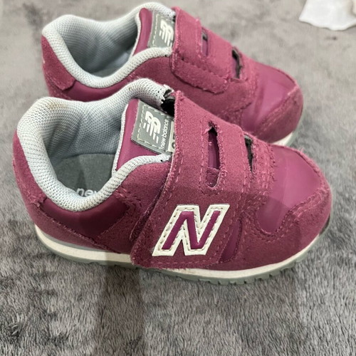 New Balance size 20 like new, pink