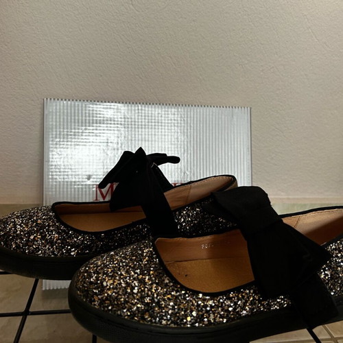 Ballerina shoes with glitter and bows like new, size 36