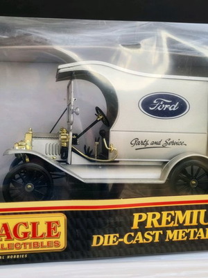 Ford Model T Delivery Truck collectible metal model 1:18 new