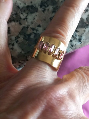 Faux adjustable ring like new