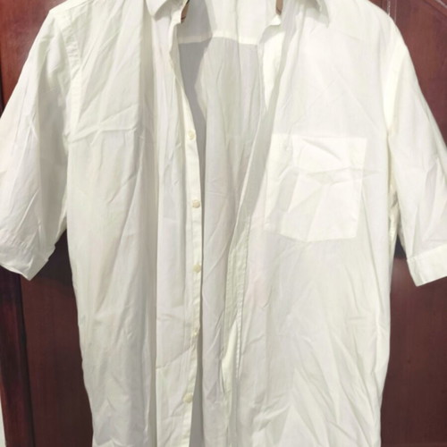 Burberry short sleeve shirt size 39 like new, white cotton