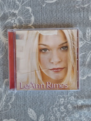 LeAnn Rimes LeAnn Rimes CD like new, pop
