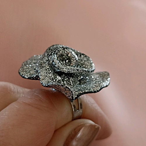 Handmade ring with silver rhinestones like new