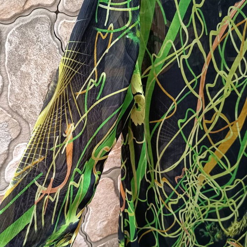 Caftan like new, size large, black and green