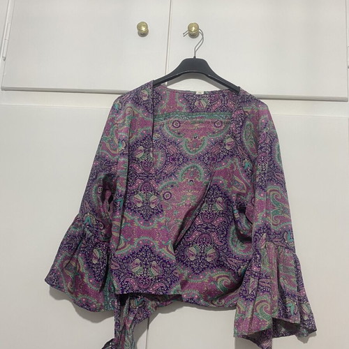 Open-front patterned blouse, one size