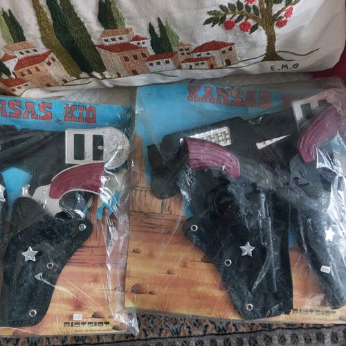 Greek carnival western set Dec 80 new