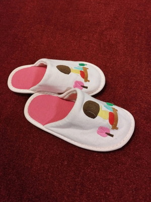 Mitsuko girls' slippers like new, pink, size 32