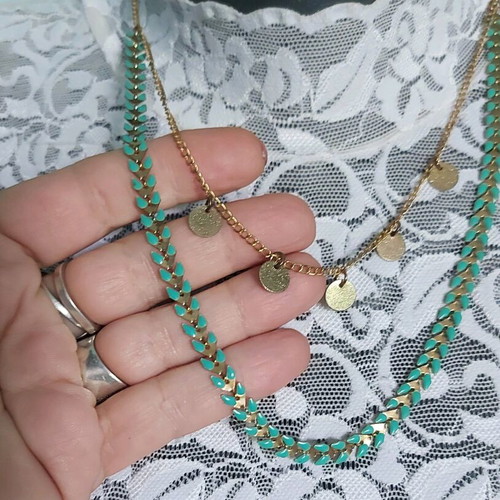 Choker necklaces like new, set of 3 pieces