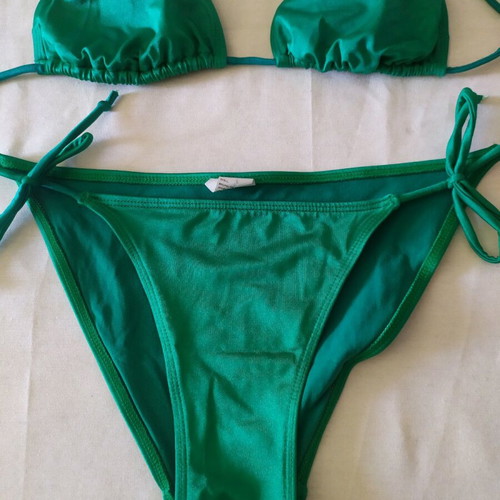 Women's bikini size S like new, emerald with bust padding
