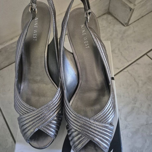 Nine West women's sandals used, leather, gray metallic, size 40, 11cm heel