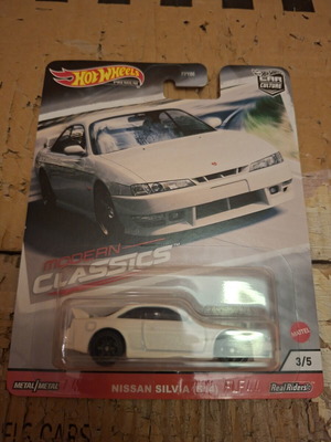 Hot Wheels Premium Nissan Silvia S14 Modern Classics