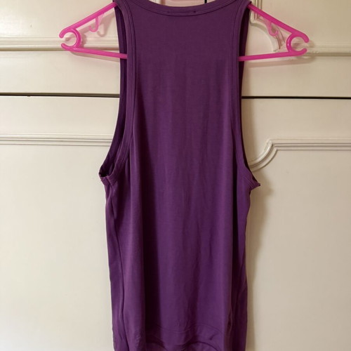 Pinko sleeveless blouse used, purple with gold and strass