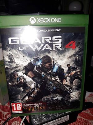 Gears of War 4 Xbox One game, like new
