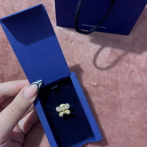 Swarovski butterfly pin new, gold tone