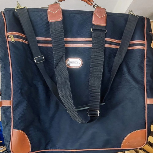 Suit carrier bag like new
