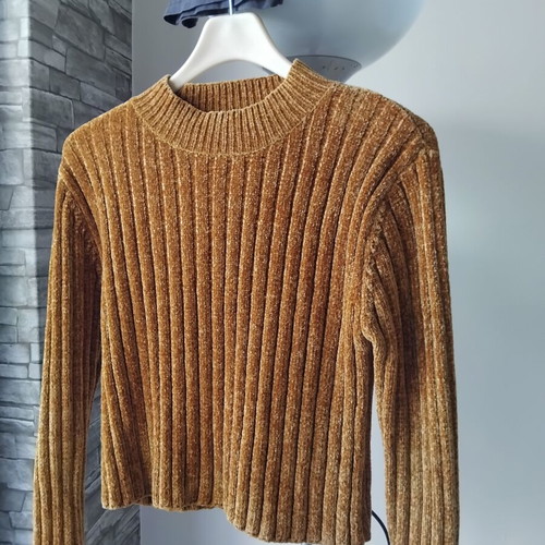 Forever 21 soft warm sweater size M, brown