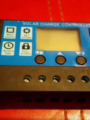 Φορτιστής MPPT φωτοβολταϊκού 12V-24V 100A καινούργιος με αυτόματη λειτουργία