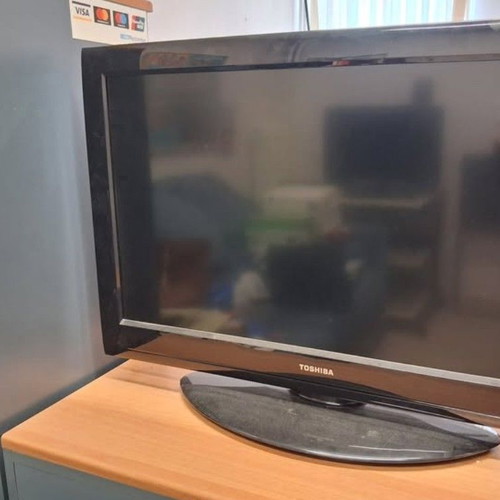 Toshiba LCD32AV833G 32-inch LCD TV like new
