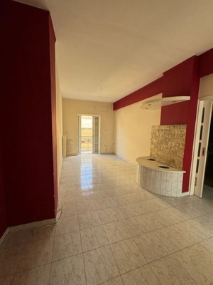 Διαμέρισμα στον Πειραιά Χατζηκυριάκειο 65 τ.μ. 2 υπνοδωμάτια 1ος όροφος με βεράντα