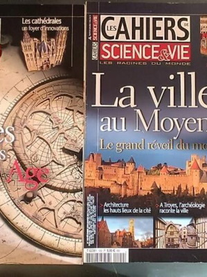 Set of 2 French magazines Science & Vie about the Middle Ages like new