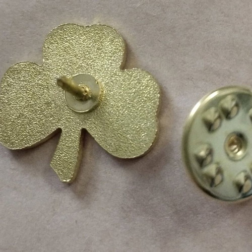Panathinaikos Pin with Enamel and Gold Outline like new