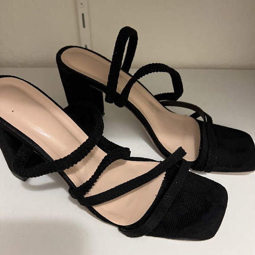 Pumps like new, black, slipper style with thick heel