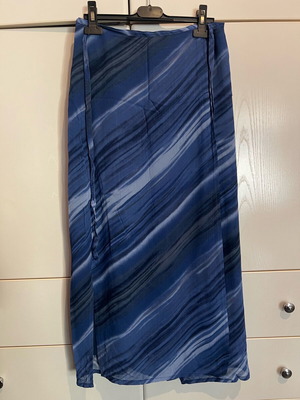 Women's Zara wrap summer skirt used, medium blue